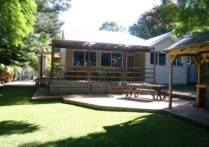 Pine Cottage - Redcliffe Tourism