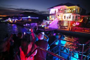 Christmas Lights Cruise - Redcliffe Tourism