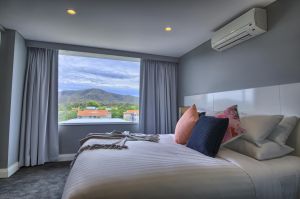Canberra Rex Hotel - Redcliffe Tourism